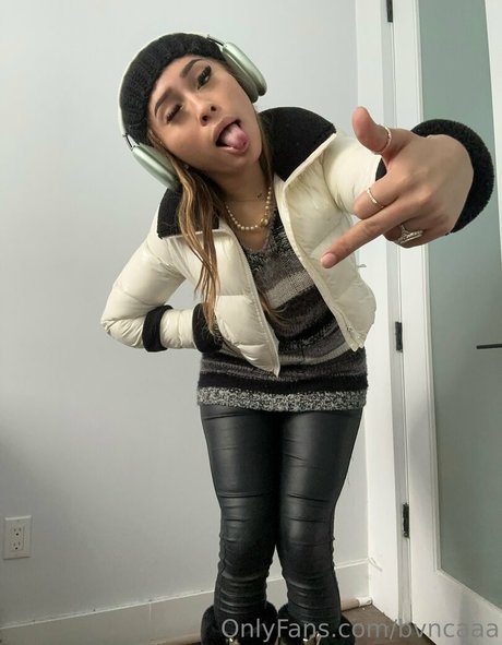 bvncaaa hot star photos