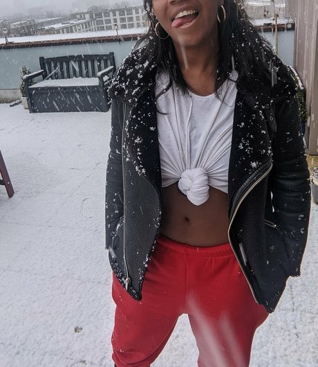 lanakaine art model galleries