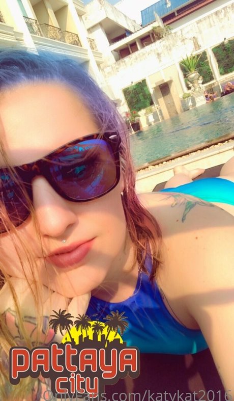 katykat2016 pretty model img