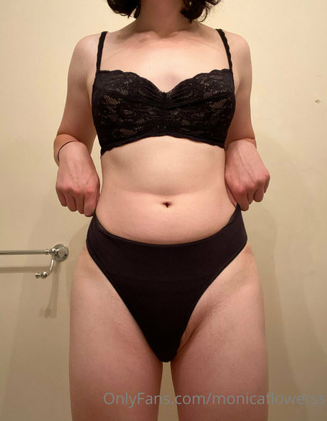 monicaflowerss nude pornstar images