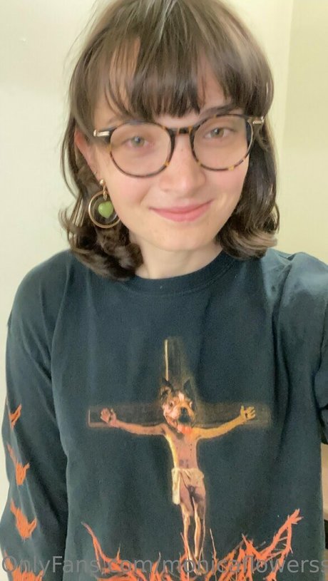 monicaflowerss nudes actress pics