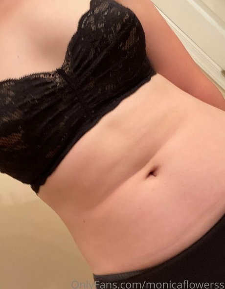 monicaflowerss pornstar pictures