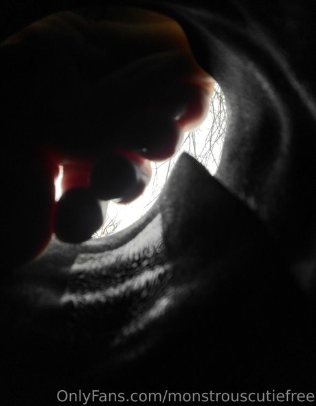 monstrouscutiefree star free pics