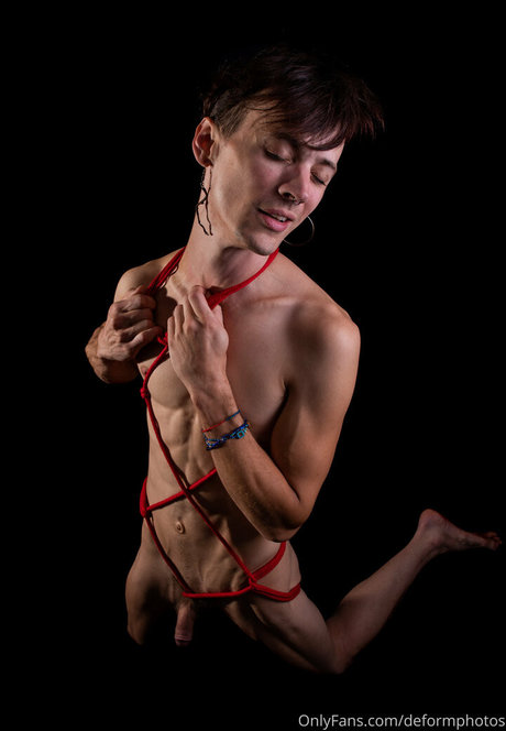 deformphotos pornstar naked photo