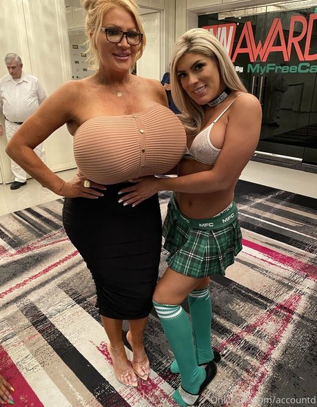 allegracolesworld art model archive