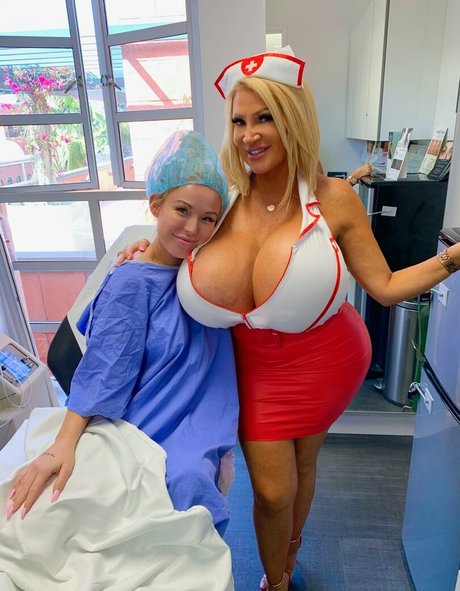 allegracolesworld sex pornstar picture