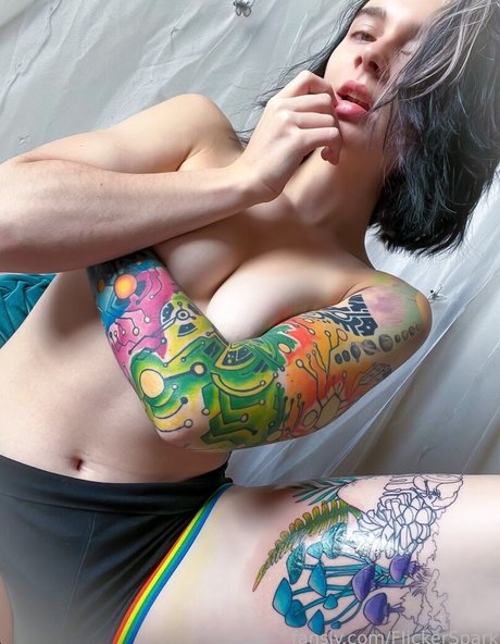 Flickerspark nude model pic