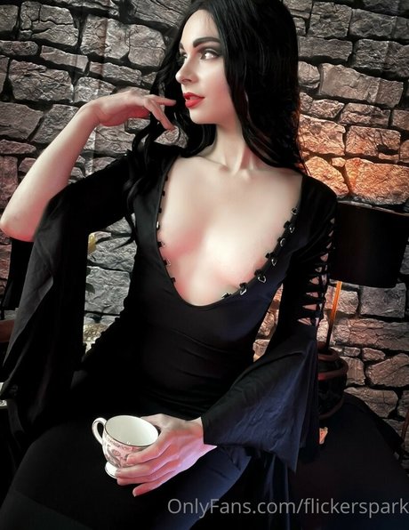 Flickerspark model perfect pics