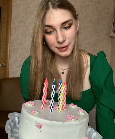 Girl Valerie naked actress photo