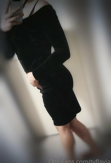 tvflavia free model img