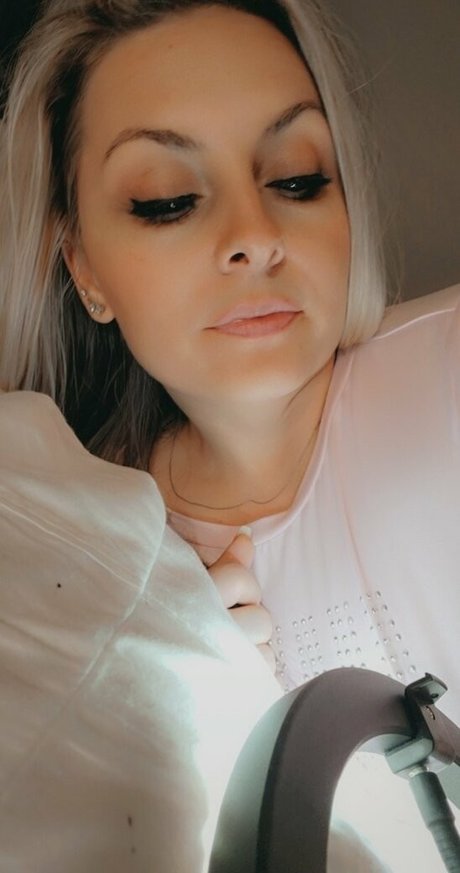 famous onlyfans erotic photo