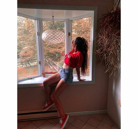 Dale08gc nudes star pic