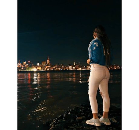 Dale08gc pornographic model pic