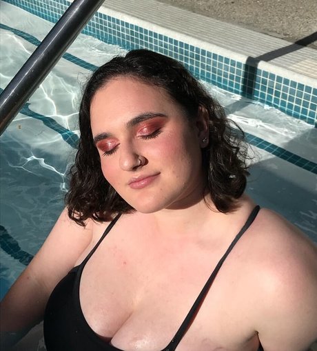 Alida Roos nice model pictures