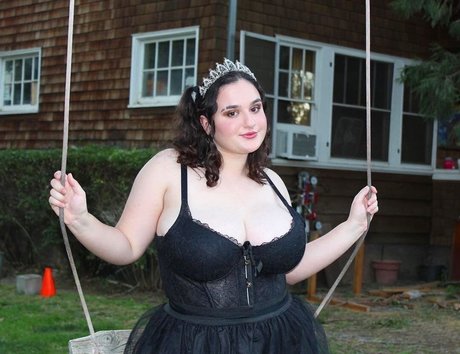 Alida Roos star beautiful img