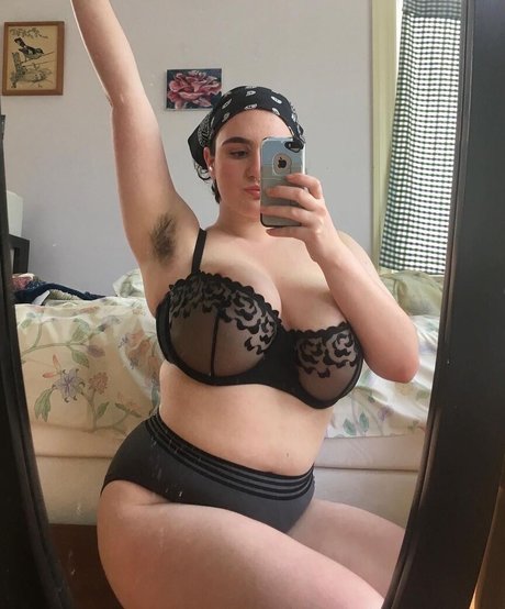 Alida Roos model art pics