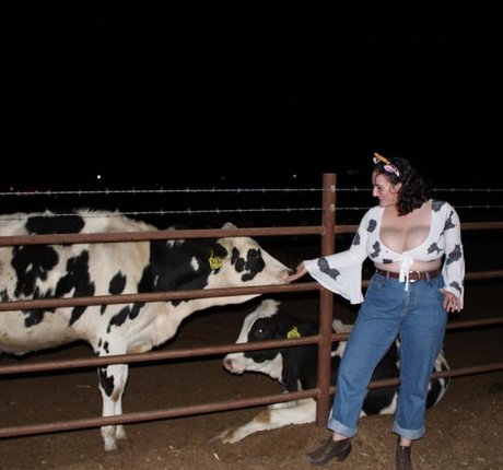 Alida Roos sex model pictures