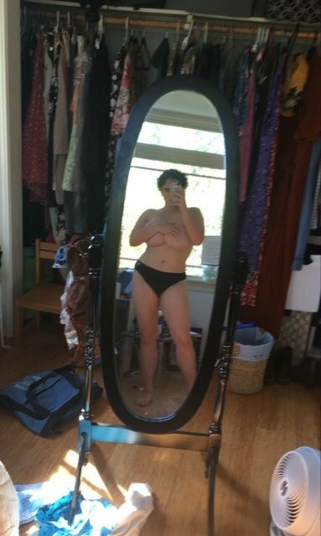 Alida Roos model naked img