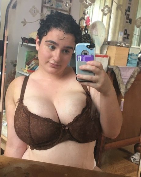 Alida Roos model pretty pic