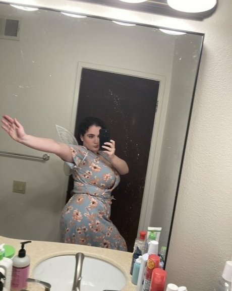 Alida Roos nudes actress photos