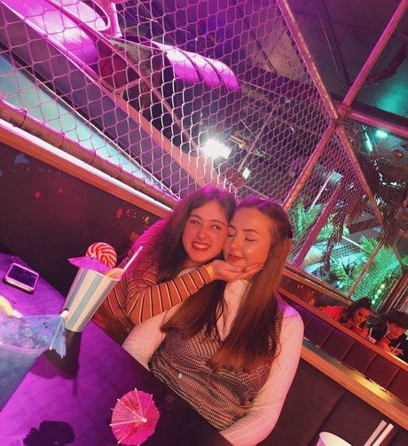 Helayna Birkett art actress img