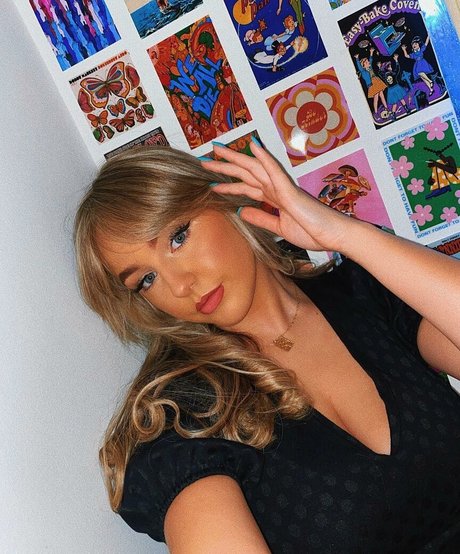 Helayna Birkett pornstar perfect photo