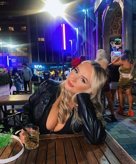 Helayna Birkett nude actress pics