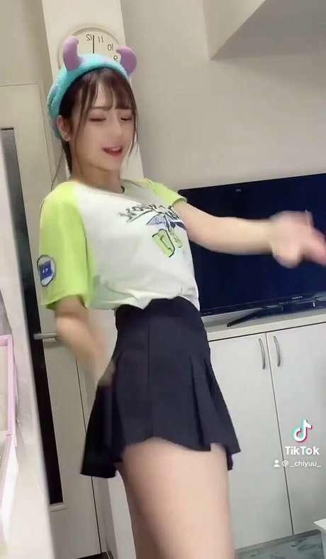 _chiyuu_ star adult image