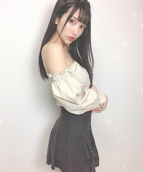 _chiyuu_ nude pornstar photos