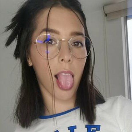 Reyes Twins model sex image