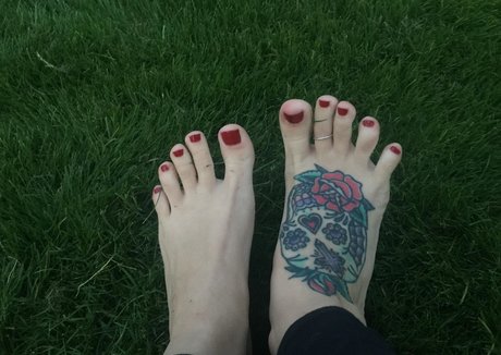 erinashfordofficial hd star photo