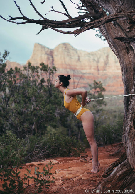 Reedsuicide model beautiful galleries