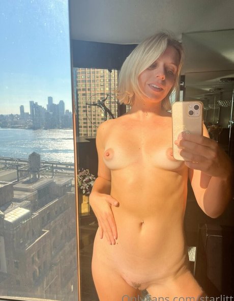 starlitt nudes model image
