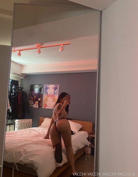 yacchi art model galleries