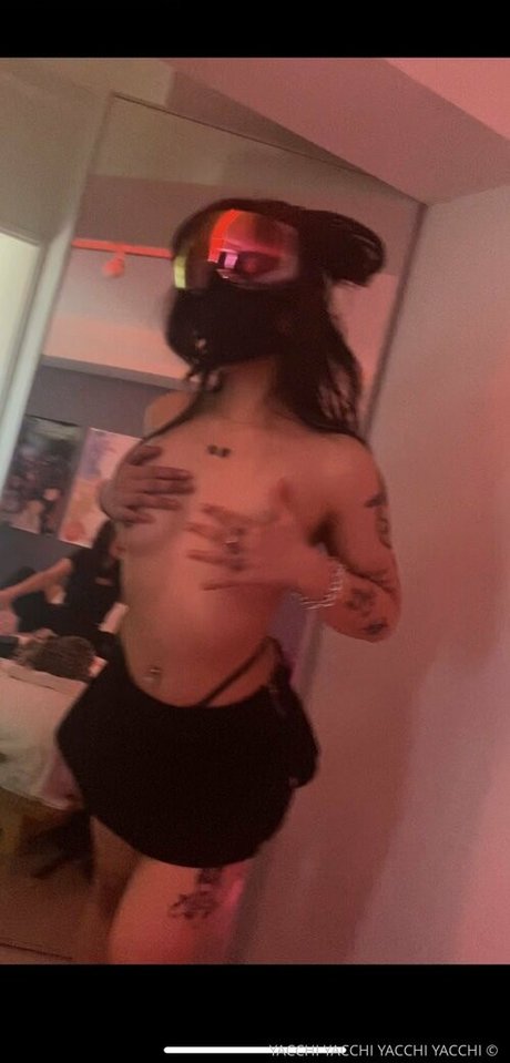 yacchi star beautiful pic