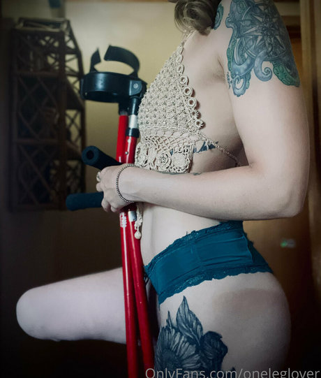 oneleglover pornstar art galleries