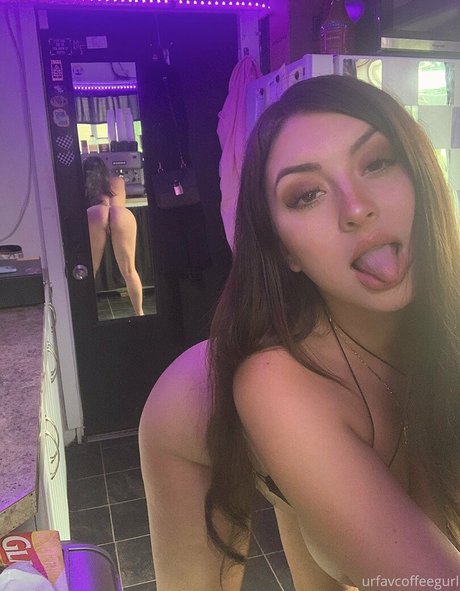 Urfavcoffeegurl porn actress galleries