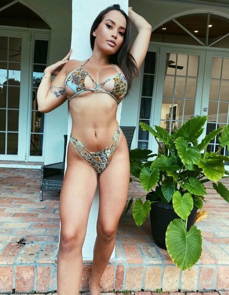 annieskye pretty actress galleries