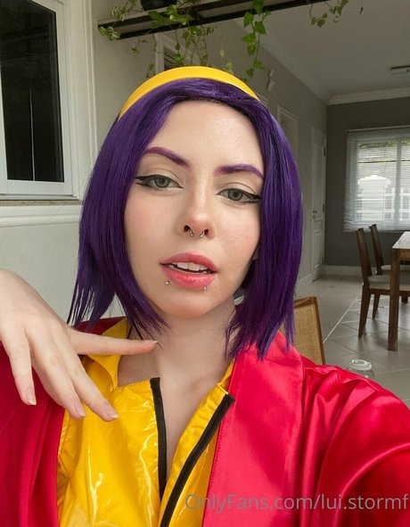 lui stormf model exclusive photo