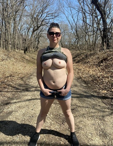 Alexavatel model art img