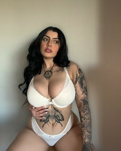 diannav sexy pornstar photo