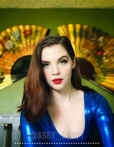 dandyindistress erotic star image