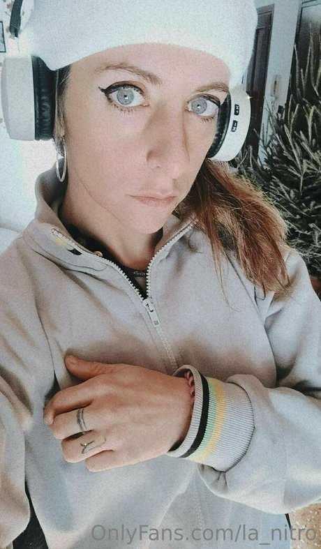 la nitro model beautiful photos