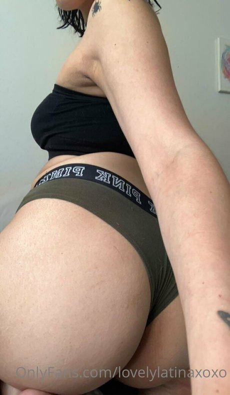 lovelylatinaxoxo sexy pornstar image