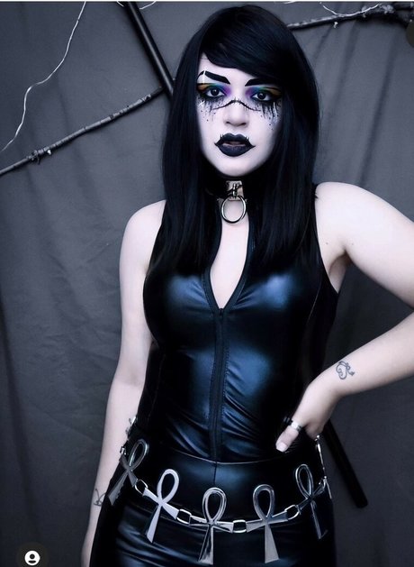 Nightmarekittykat model naked photos