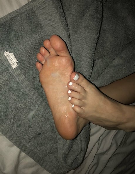 fullofjas model nudes image