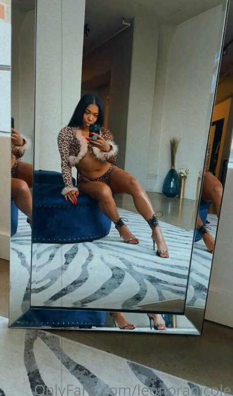 leonoranicole sex model pictures