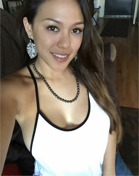 gamer onlyfans sexy nude photos