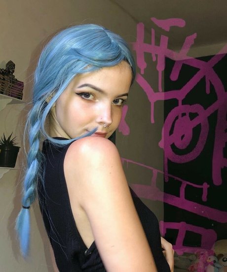 Victoria Ribeiro pretty pornstar picture