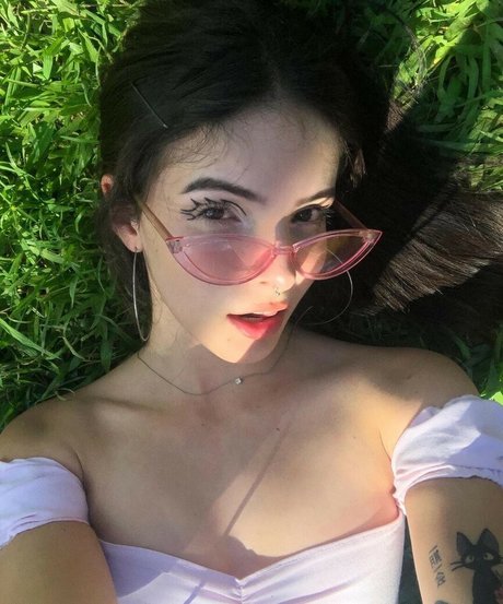 Victoria Ribeiro erotic star galleries